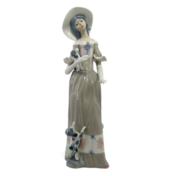 CASADES Lady with Hat and Puppies Figurine Spain Vintage 15 in Tall - Picture 1 of 11